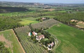 11 odalılar villa 620 m² Siena'da, İtalya. 2,900,000 €