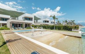 3 odalılar villa 571 m² Herceg Novi city'da, Karadağ. 12,000,000 €