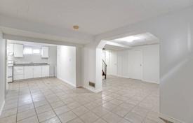 14 odalılar şehir içinde müstakil ev Etobicoke'de, Kanada. C$1,590,000
