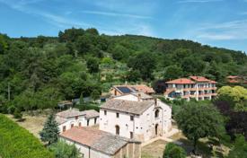 5 odalılar villa 544 m² Sarteano'da, İtalya. 990,000 €