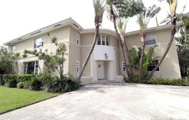 Yazlık ev – Miami sahili, Florida, Amerika Birleşik Devletleri. 3,535,000 €