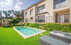 6 odalılar villa Vallauris'da, Fransa. 880,000 €