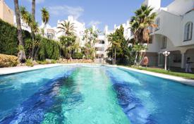 2 odalılar çatı dairesi 180 m² Marbella'da, İspanya. 500,000 €