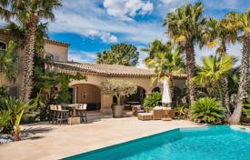 6 odalılar villa Grimaud'da, Fransa. 3,200,000 €