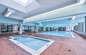 6 odalılar daire Scarborough'da, Kanada. C$712,000
