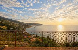 3 odalılar daire 80 m² Liguria'da, İtalya. 350,000 €