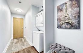 2 odalılar daire North York'da, Kanada. C$780,000