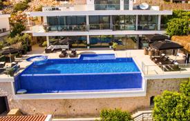 5 odalılar villa 300 m² Kalkan'da, Türkiye. 72,292,000 TRY