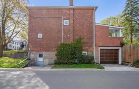 9 odalılar konak Old Toronto'da, Kanada. C$1,341,000