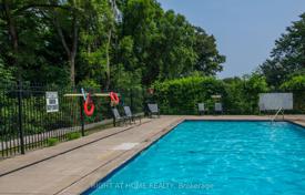 7 odalılar daire North York'da, Kanada. C$900,000