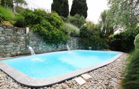 7 odalılar villa Sarzana'da, İtalya. 1,500,000 €