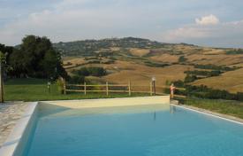 30 odalılar köşk 700 m² Volterra'da, İtalya. 2,500,000 €