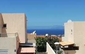 Konak – Adeje, Santa Cruz de Tenerife, Kanarya Adaları,  İspanya. 325,000 €