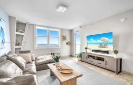2 odalılar kondominyumda daireler 112 m² South Ocean Drive'de, Amerika Birleşik Devletleri. $785,000