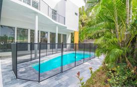 Villa – Fort Lauderdale, Florida, Amerika Birleşik Devletleri. $1,749,000