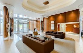 5 odalılar daire North York'da, Kanada. C$710,000
