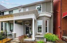 3 odalılar konak Old Toronto'da, Kanada. C$1,602,000