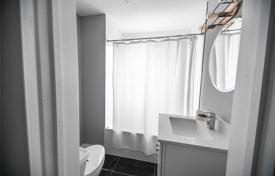 14 odalılar şehir içinde müstakil ev North York'da, Kanada. C$1,530,000