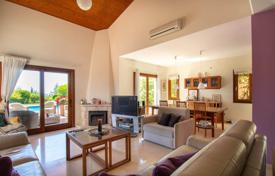 3 odalılar yazlık ev 234 m² Aphrodite Hills'da, Kıbrıs. 2,990,000 €