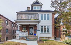 Şehir içinde müstakil ev – Kingston Road, Toronto, Ontario,  Kanada. C$1,882,000