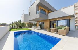 Villa – La Manga del Mar Menor, Murcia, İspanya. 334,000 €