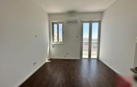 4 odalılar daire 98 m² Larnaka'da, Kıbrıs. 485,000 €