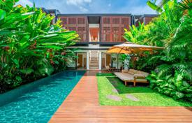 4 odalılar villa 280 m² Batu Bolong Beach'da, Endonezya. $600,000