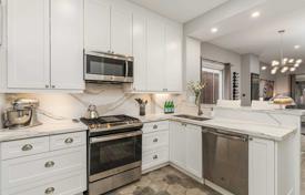 11 odalılar konak Old Toronto'da, Kanada. C$1,659,000
