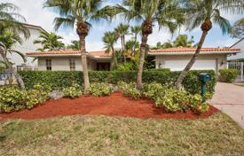Villa – North Miami Beach, Florida, Amerika Birleşik Devletleri. $1,048,000