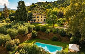6 odalılar villa 540 m² Capannori'de, İtalya. 2,600,000 €