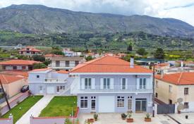 6 odalılar şehir içinde müstakil ev 150 m² Korinthia'da, Yunanistan. 330,000 €