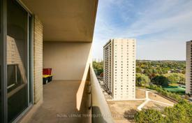 7 odalılar daire Etobicoke'de, Kanada. C$873,000