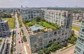 6 odalılar daire Etobicoke'de, Kanada. C$1,075,000