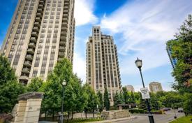 4 odalılar daire North York'da, Kanada. C$890,000