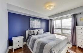 2 odalılar daire North York'da, Kanada. C$791,000