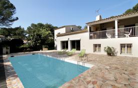 Villa – Antibes, Cote d'Azur (Fransız Rivierası), Fransa. 3,750 € haftalık