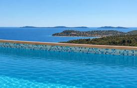 4 odalılar villa La Croix-Valmer'da, Fransa. 2,275,000 €