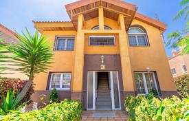 3 odalılar villa 145 m² Adeje'de, İspanya. 1,250,000 €