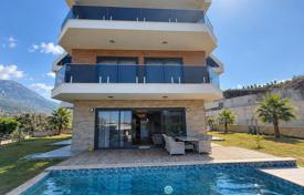 8 odalılar villa 713 m² Kargicak'da, Türkiye. 48,587,000 TRY