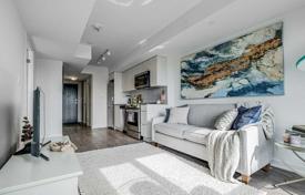 1 odalılar daire East York'da, Kanada. C$837,000