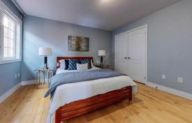 11 odalılar şehir içinde müstakil ev North York'da, Kanada. C$2,618,000