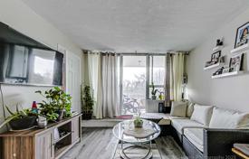 5 odalılar daire Scarborough'da, Kanada. C$843,000