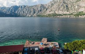1 odalılar daire 54 m² Kotor city'da, Karadağ. 230,000 €