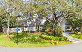 Şehir içinde müstakil ev – Palmetto Bay, Florida, Amerika Birleşik Devletleri. $3,199,000