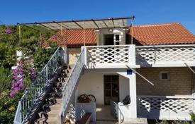 Şehir içinde müstakil ev – Stari Grad, Split-Dalmatia County, Hırvatistan. 500,000 €