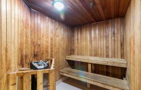 3 odalılar daire North York'da, Kanada. C$911,000