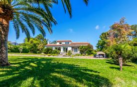 12 odalılar villa Mougins'de, Fransa. 2,190,000 €