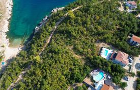 8 odalılar şehir içinde müstakil ev 283 m² Primorje-Gorski Kotar County'da, Hırvatistan. Price on request