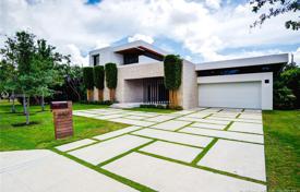 Villa – Pinecrest, Florida, Amerika Birleşik Devletleri. $2,389,000