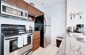 4 odalılar daire Queens Quay West'da, Kanada. C$839,000